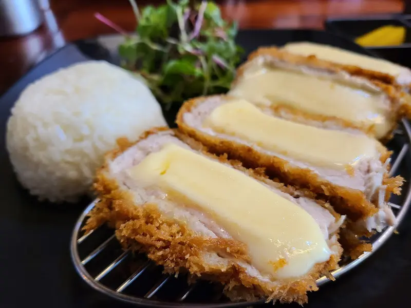 윤카츠 치즈롤카츠 정식