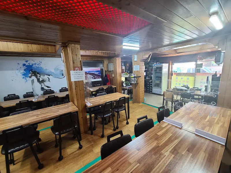 문산해장국 내부