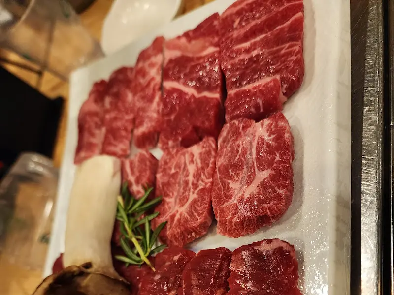 신선한 한우 모듬구이