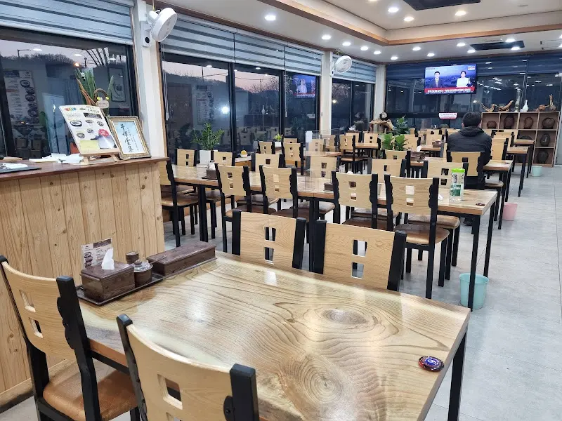 채설진 소머리국밥 내부