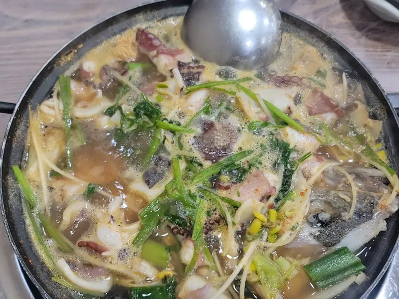 문어해물탕 비주얼 쇼크