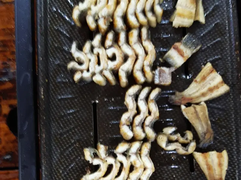 노릇노릇 구워진 장어