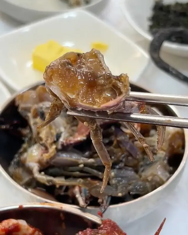 간장게장 근접 사진
