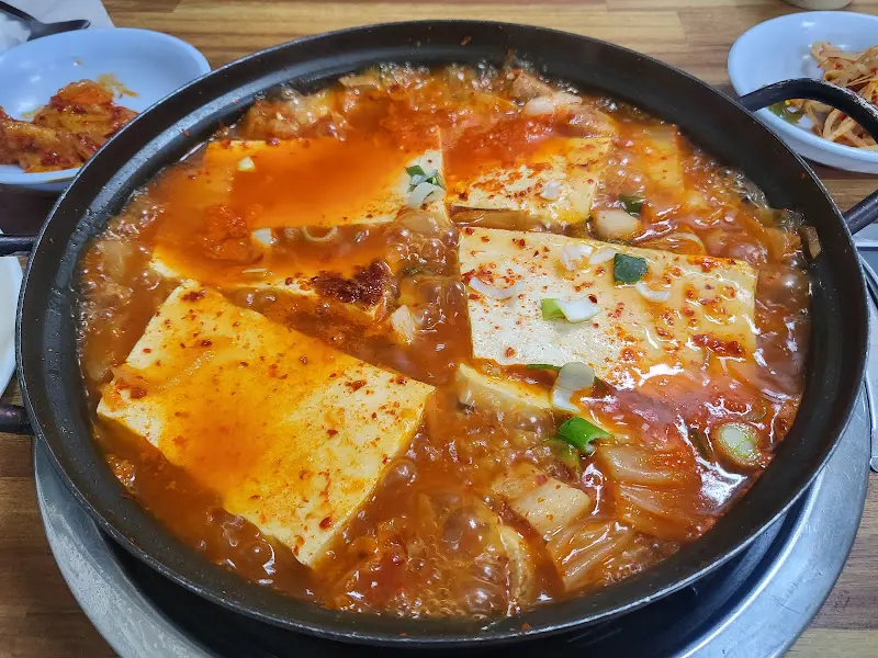 김치두부전골