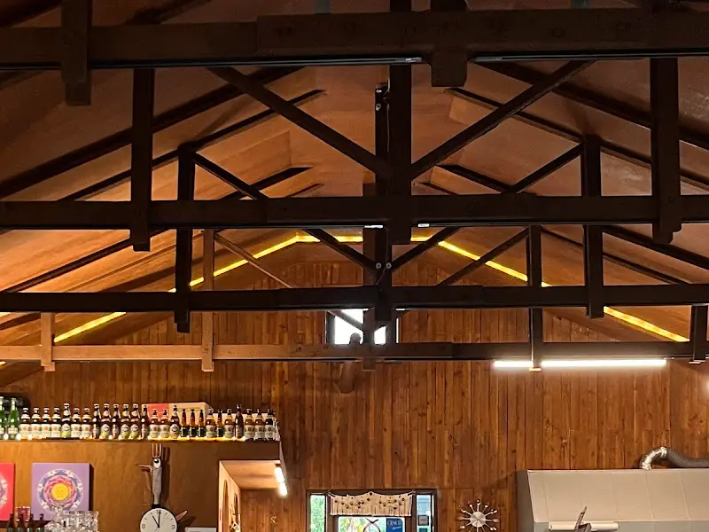 송당퐁닭 내부 인테리어