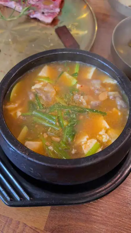 푸짐한 된장찌개