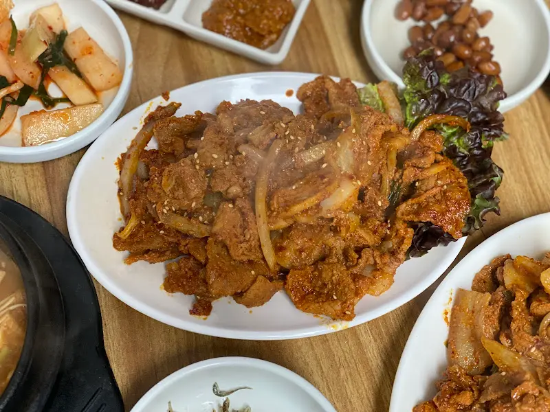 윤기 좔좔 제육볶음