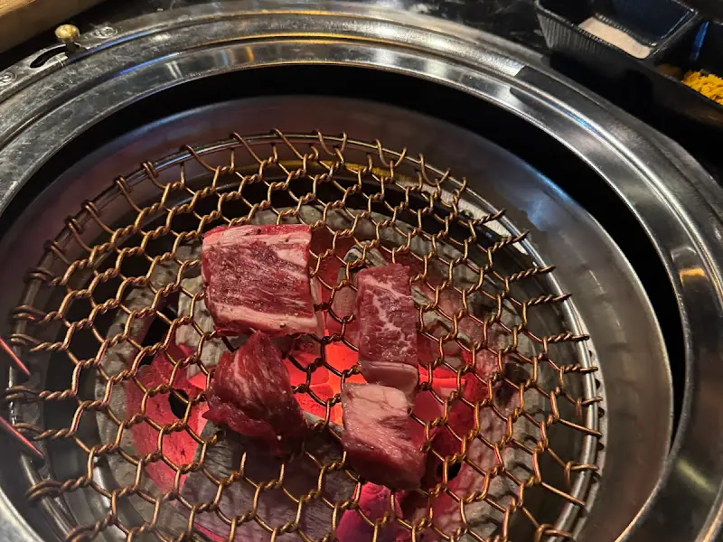 숯불 위 소고기