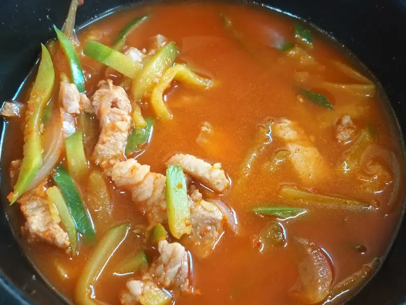 맛깔스러운 애호박찌개