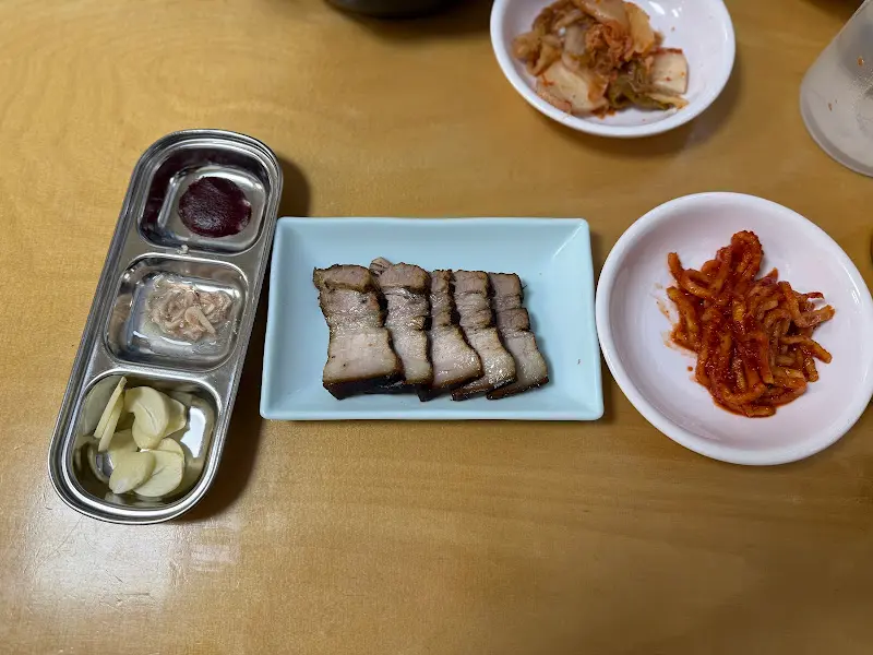 윤기가 흐르는 편육