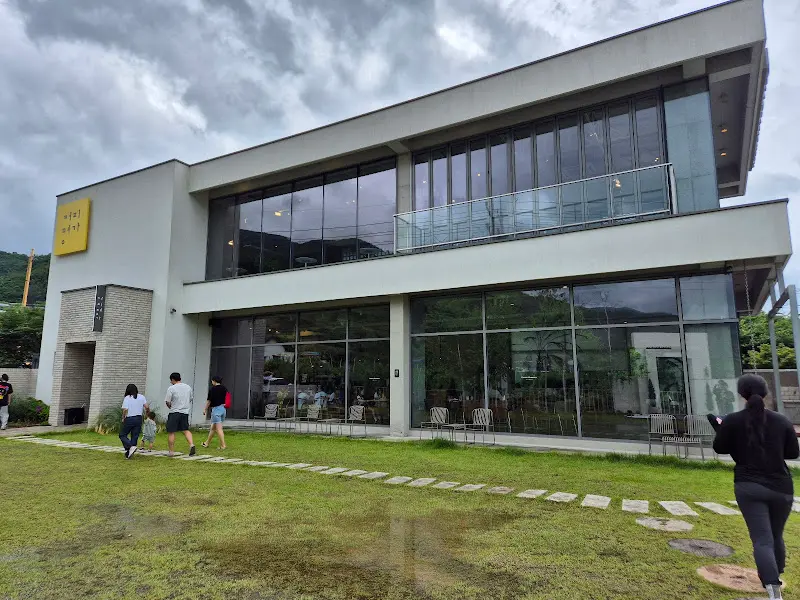 커피명가 청도점 외관