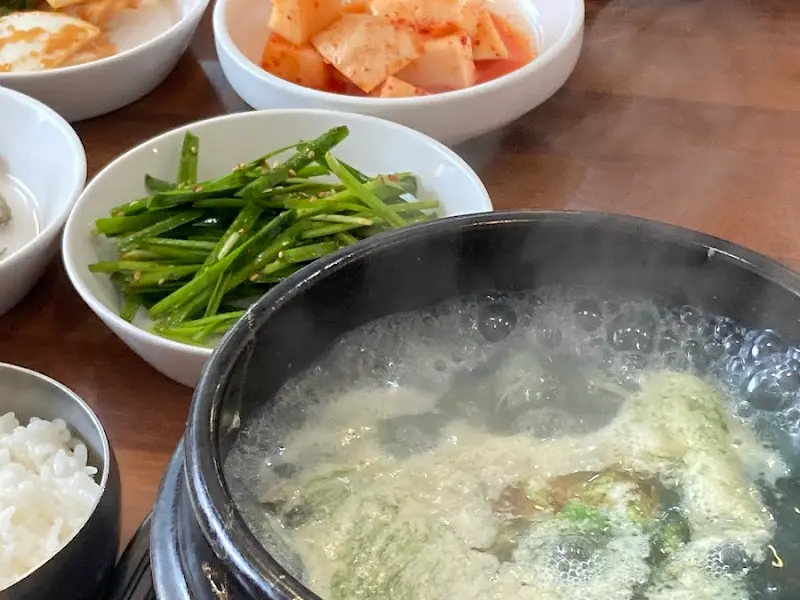 김순희굴국밥 매생이굴국 전체샷