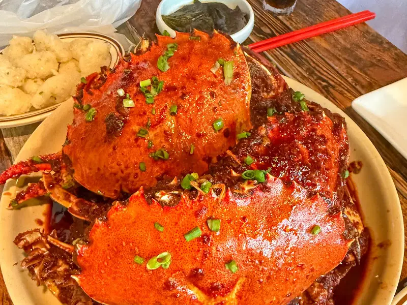 매콤달콤한 양념이 돋보이는 방게찜