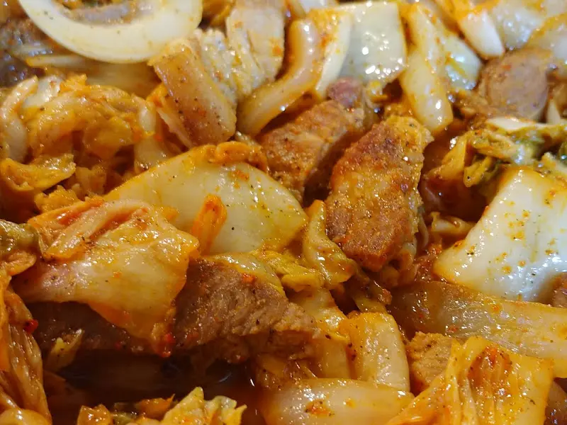 돼지고기와 김치의 환상적인 만남