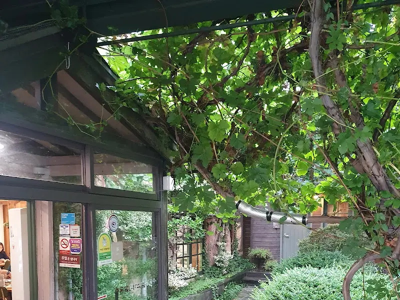 식당 건물 외관