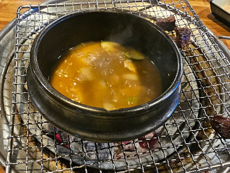 돌쇠장작구이 된장찌개