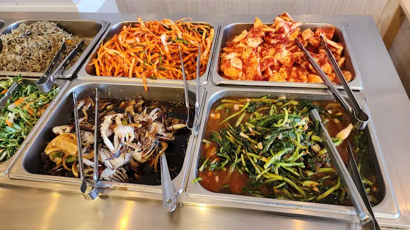 맛깔스러운 반찬들