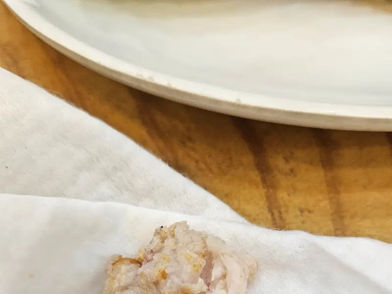 맛찬들왕소금구이 아쉬운 삼겹살 한 점