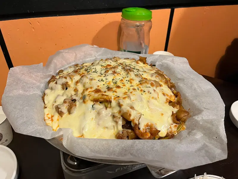 치즈 늘어나는 모습