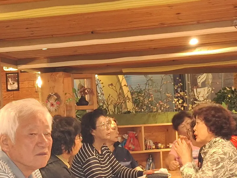 카페 내부 모습