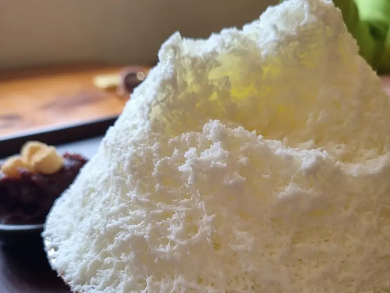 우유빙수의 섬세한 눈꽃 입자