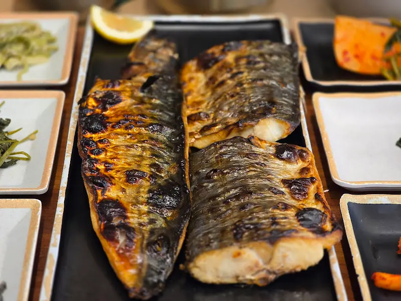 고등어구이 단독샷