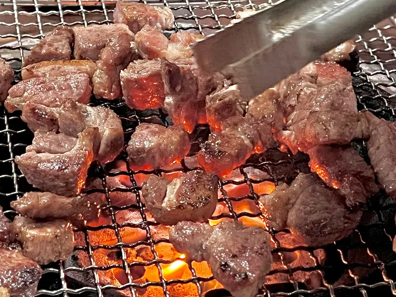 숯불 위에서 익어가는 꼼장어