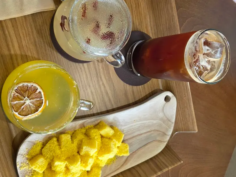 모시울 음료와 떡