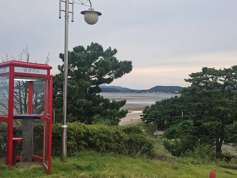 빨간 공중전화 부스