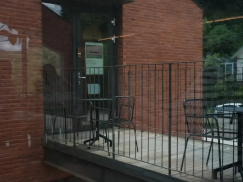 카페 외부 테라스