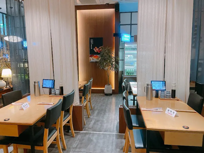 스시도쿠 더송도 내부 인테리어