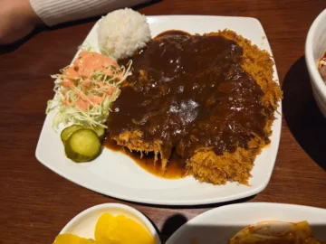 골목길 숨은 보석, 이타국시에서 맛보는 대구 동성로 칼국수 맛집의 깊은 정