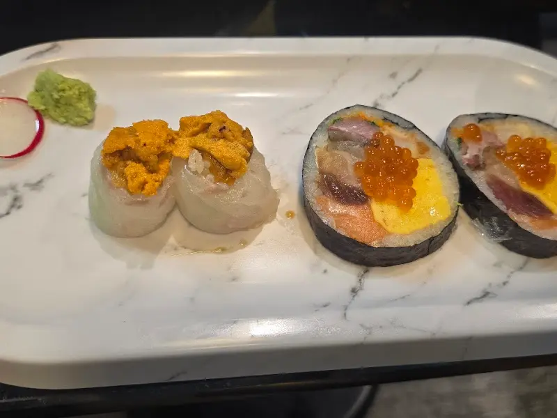 신선한 해산물이 가득한 스시