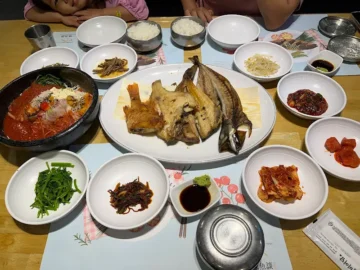 파도 소리 ASMR과 함께 즐기는 삼척 생선구이 향연, 여기 완전 맛집 이네!