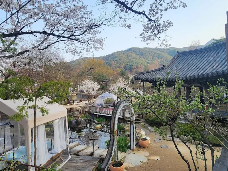 민들레울 외부 풍경