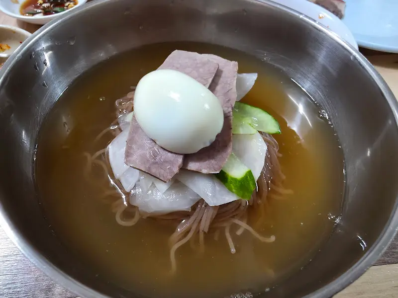 평양냉면의 디테일 샷