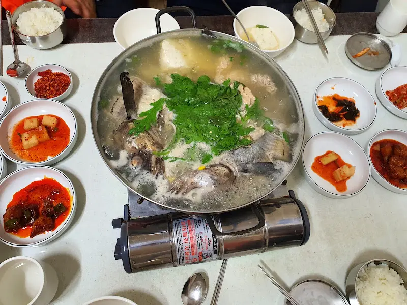 생태탕 한 상 차림