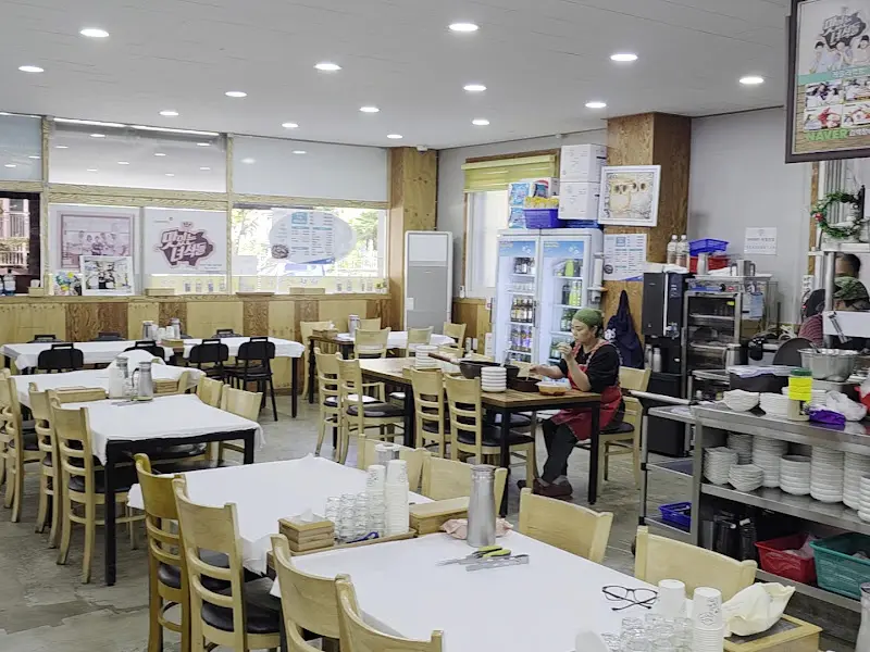 하당먹거리 내부