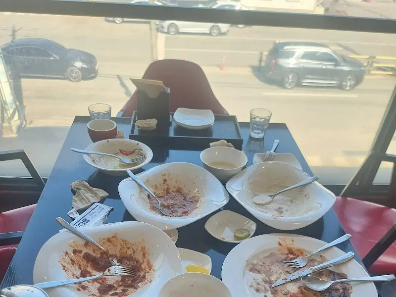 식사 후 테이블