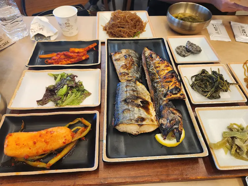 정갈한 밑반찬들