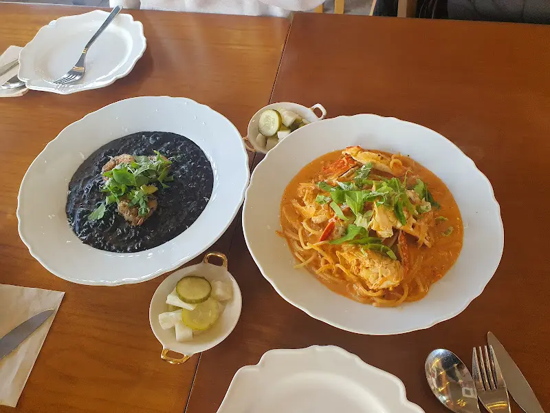 그랑끼오 파스타와 오징어 먹물 리조또