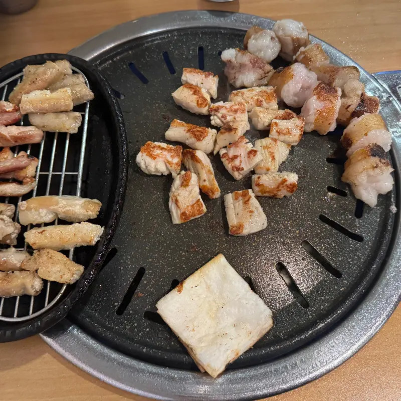 잘 구워진 곱창