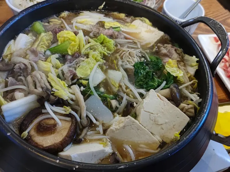 끓고 있는 스키야키