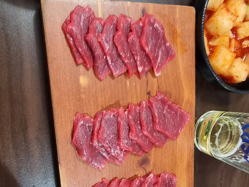 태평소국밥 육사시미