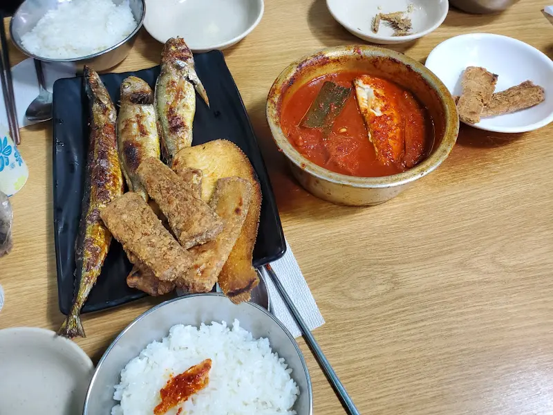 갈치조림과 밑반찬