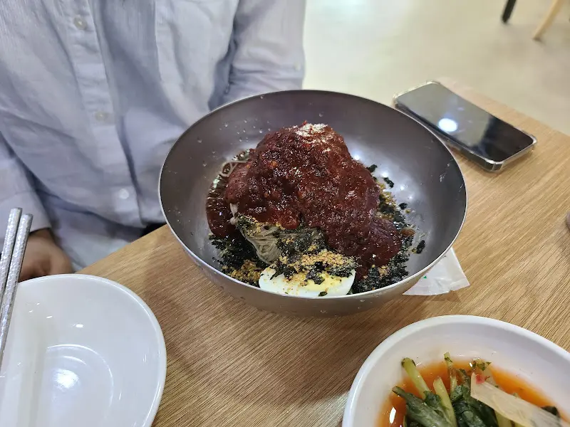 비빔 막국수