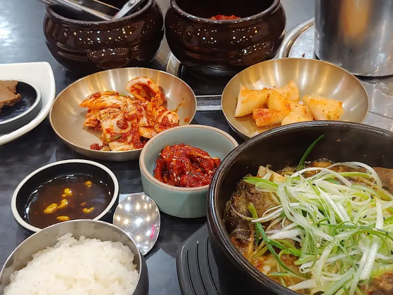뚝갈비찜과 반찬