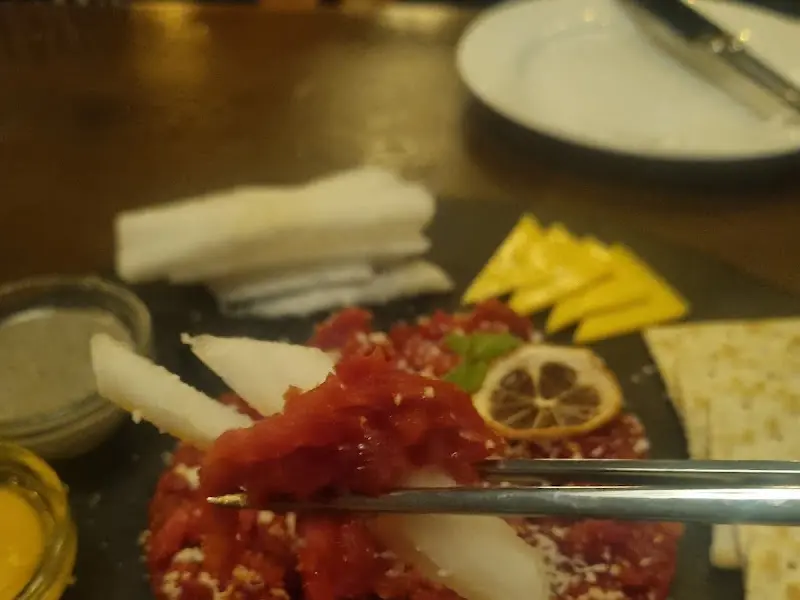 육회 타르타르 근접샷