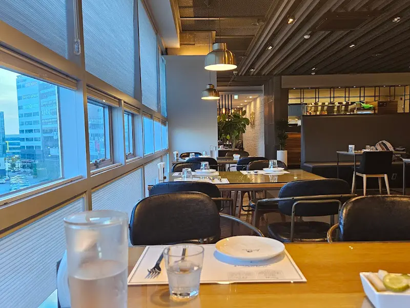 피오르달리조 창가 좌석