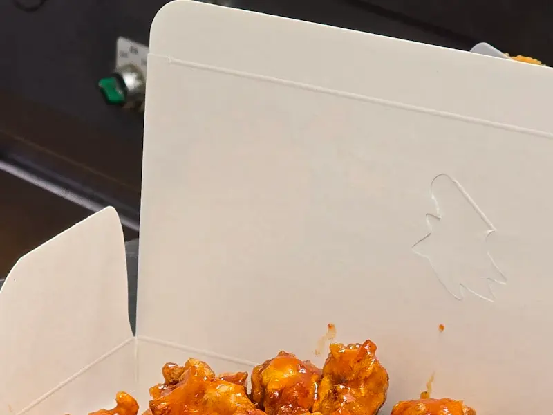 달콤매콤 닭강정 반반, 환상의 조합